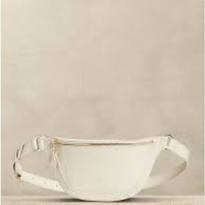 Banana Republic Vera belt bag